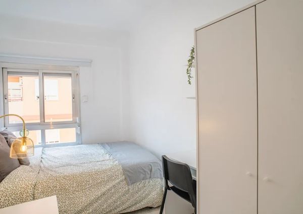 Carrer de Sant Lluís Bertran, Torrent, Valencian Community 46900