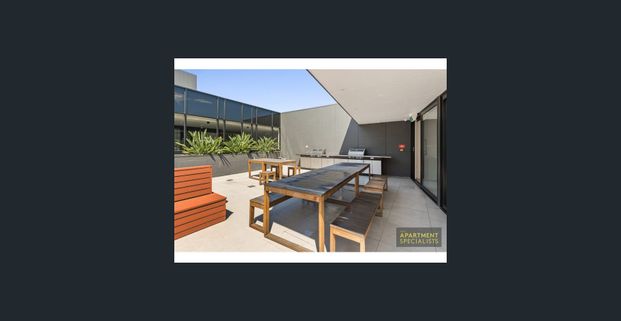 A CONVINIENT 1 BED, 1 BATH, 1 CAR IN SANDRINGHAM! - Photo 1