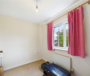 3 bedroom semi-detached house to rent - Photo 5