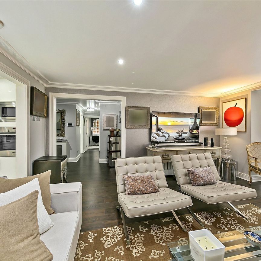 Oriel Drive, London, SW13 flat to rent - Photo 1