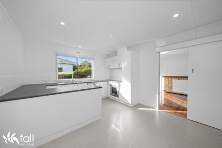 Conveniently Located Family Home - Photo 4