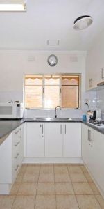 8-bedroom shared house, Highbury Road - Photo 3