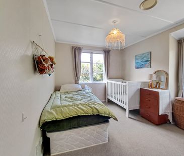 Naenae Living - Photo 1