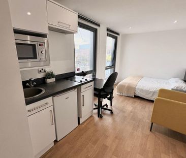 Studio to rent - Photo 3