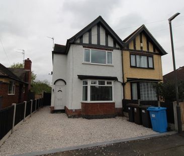 3 bedroom semi-detached house to rent - Photo 2