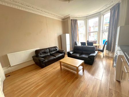 6 Bed Flat, Belvoir Road, BS6 - Photo 4