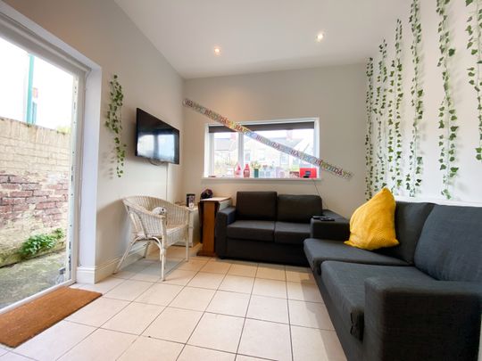 Brithdir Street, Cathays - Photo 1