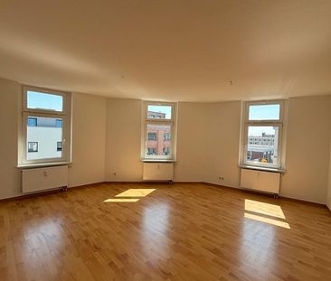 wunderschöne Dachgeschosswohnung für Paare und Familien - Foto 2