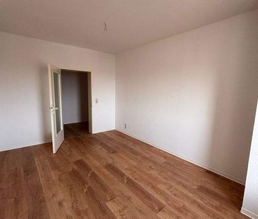 Familienfreundliche 4-Zimmer-Wohnung in Plauen mit Hervorragender A... - Foto 3