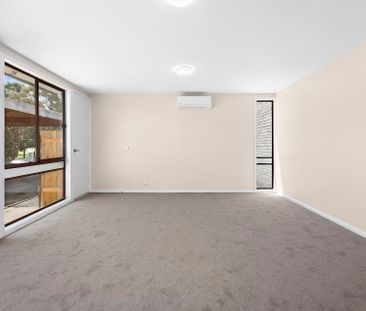 37 Chirnside Circuit, - Photo 2