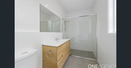 Modern 3 bedroom villa in Ascot Park - Photo 3