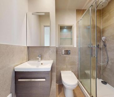 1 bedroom bedsit to rent - Photo 5