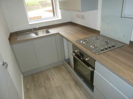 3 bedroom townhouse to rent - Photo 4