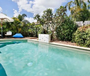 Executive-Style Entertainer with Pool and Media Room - Photo 2