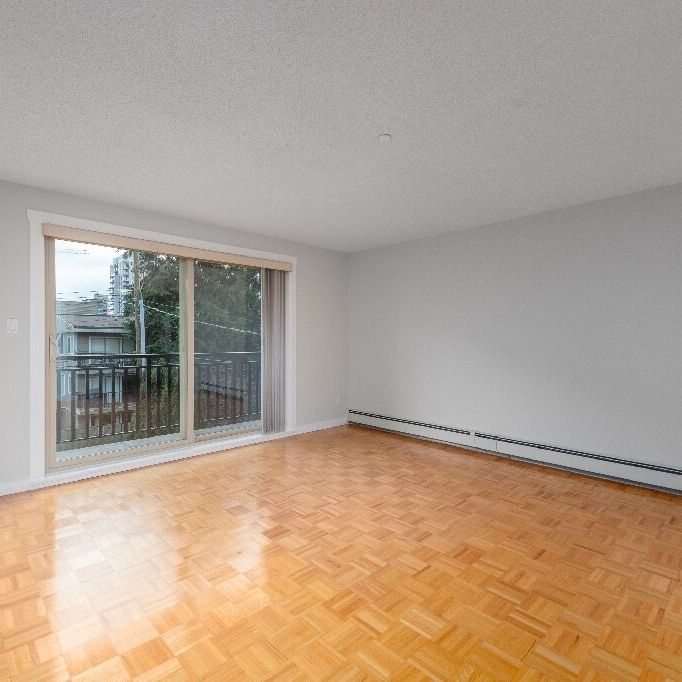 155 19th Street, East - Photo 2