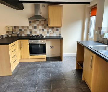 2 bedroom end of terrace house to rent - Photo 1