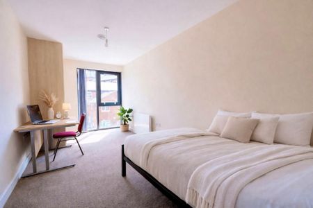 3 bed Apartment 10 Ecco - Photo 4