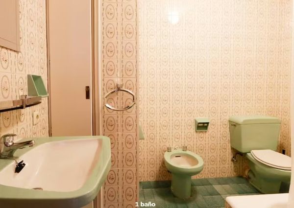 Calle del Rosario, Madrid, Community of Madrid 28005