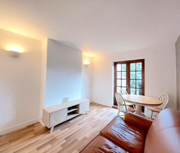 3 bedroom end of terrace house to rent - Photo 3