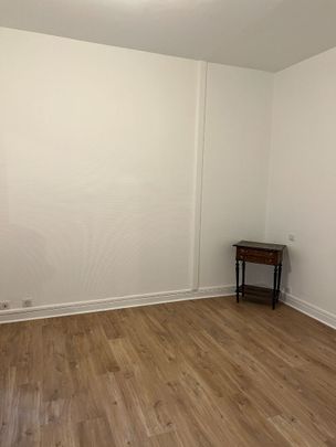 Location Appartement 1 pièce 40m² - Photo 1