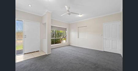 Spacious Family Home In The Heart Of Edens Landing - Photo 4