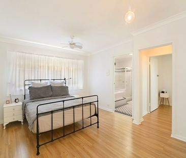 Spacious 3 Bedroom Home in a Quiet Charlestown Location - Photo 4