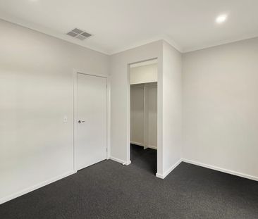 🏡 Brand New 4-Bedroom House in Eynesbury - Photo 6