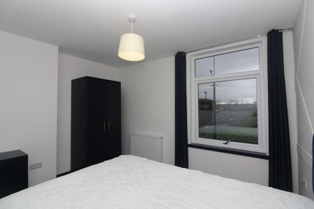 1 Bedroom Shared House - Photo 3