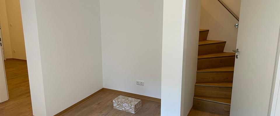 RESERVIERT - Tolle 3 Zi-Whg. über 2 Ebenen mit 2 Eingängen im Erdgeschoss - Photo 1