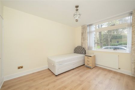 Park Close, Holland Park, W14, London - Photo 2