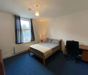 4 bedroom house share to rent - Photo 2