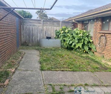 2 / 14 Codrington Street, Cranbourne - Photo 3