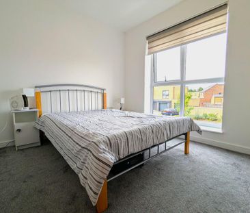 4 bedroom detached house to rent - Photo 3