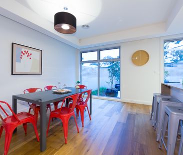 2/5 Hartigan Street, Garran ACT 2605 - Townhouse For Rent | Domain - Photo 5