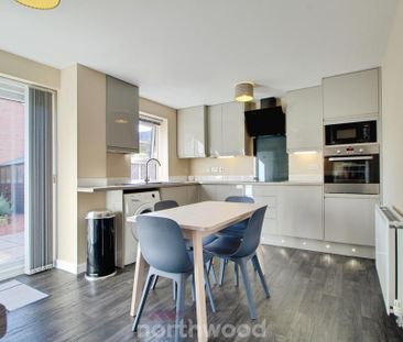 3 bedroom semi-detached house to rent - Photo 4