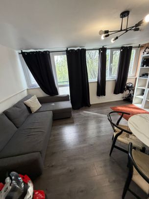 Flat in Hornsey - Photo 1