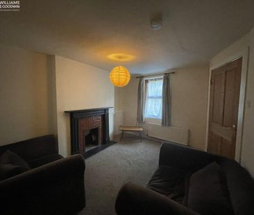 2 bedroom end of terrace house to rent - Photo 1