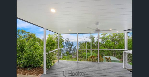Charming 1-Bedroom, 1-Bathroom Home with Spacious Outdoor Deck – Recently Renovated & Lakefront Living! - Photo 1