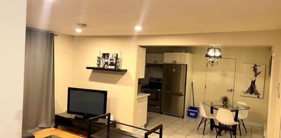 Appartement Meublé 4 1/2, 2 CH à Laval Chomedey - Photo 2