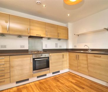 Bradfield House, Woking, Surrey, GU22 - Photo 3