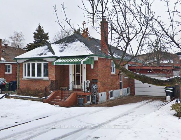 Detached Home For Lease | E8127968 - Photo 1