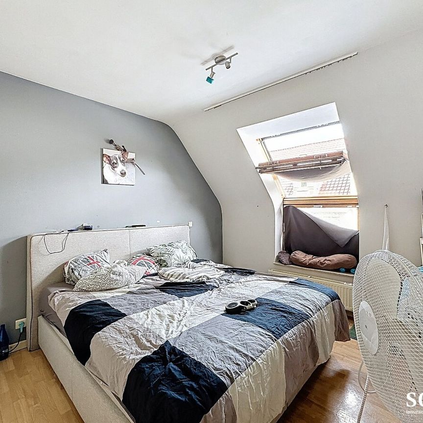 Gezellig dakappartement met twee slaapkamers - Photo 1