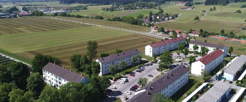 EG / 3 Zimmer mit Balkon ab Dezember (frisch saniert) - Foto 1
