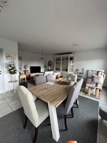 Twee slaapkamer appartement met ruim terras en garage - Foto 3