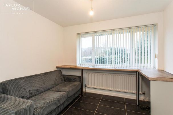 6 bedroom detached house to rent - Photo 1