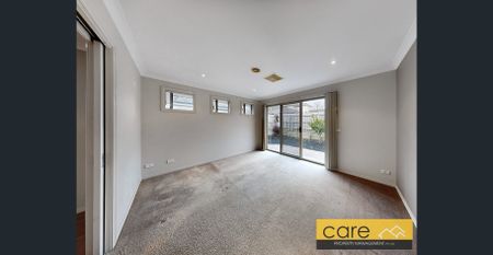 ULTIMATE FAMILY LIVING - Photo 2