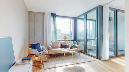 "4QUARTERS – Your quarter more of life." - Photo 4