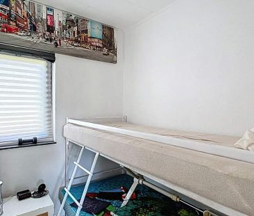 Appartement te huur in Celles voor € 550 met 1 slaapkamer - Photo 6