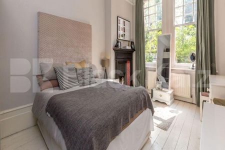 Stunning Mansion Block Seconds to Highgate Village and Archway tube zone 2 - Photo 4