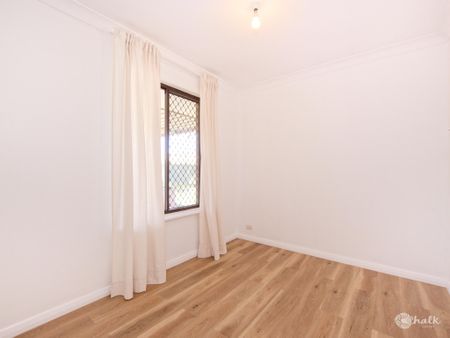 3X1 FAMILY HOME WITH HUGE BACKYARD!!! - Photo 4